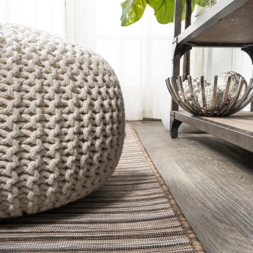 Aeran Finn Modern Farmhouse Pinstripe Area Rug
