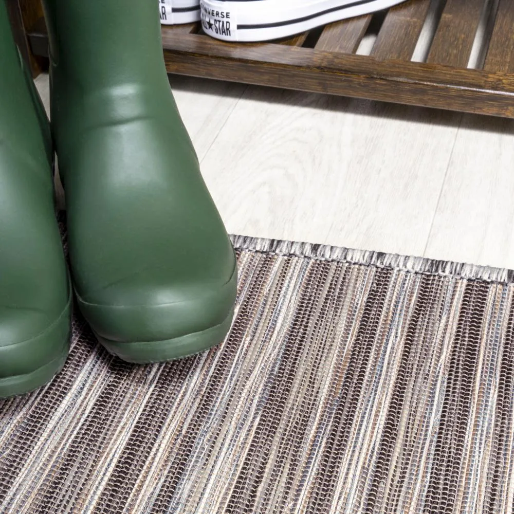 Aerelm Finn Modern Farmhouse Pinstripe Area Rug