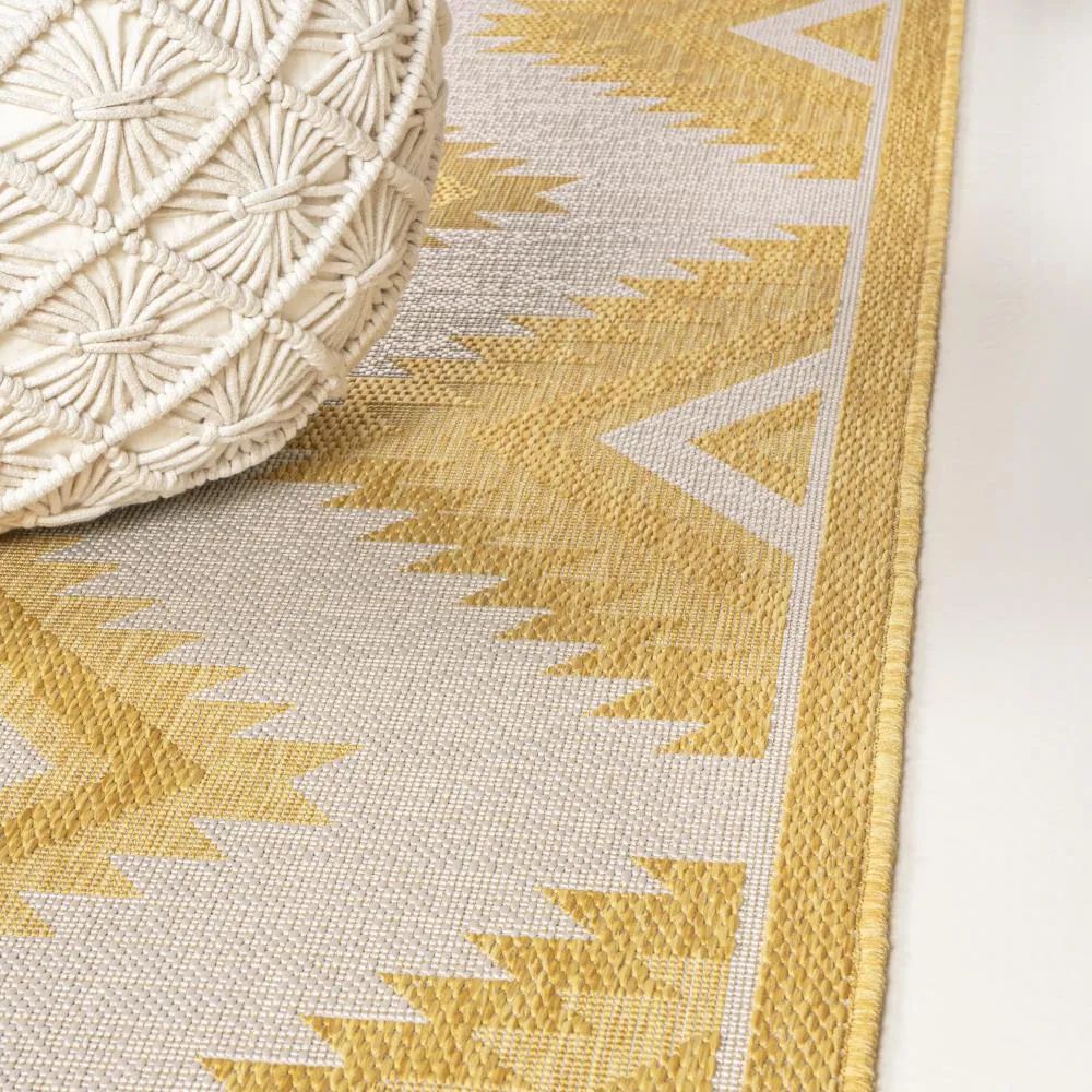 Antique Geometric Moroccan Diamond Indoor/Outdoor Area Rug