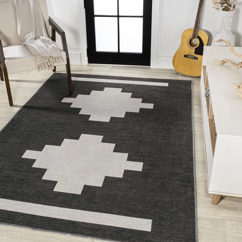 Beatrice Geometric Tribal Medallion Machine-washable Area Rug