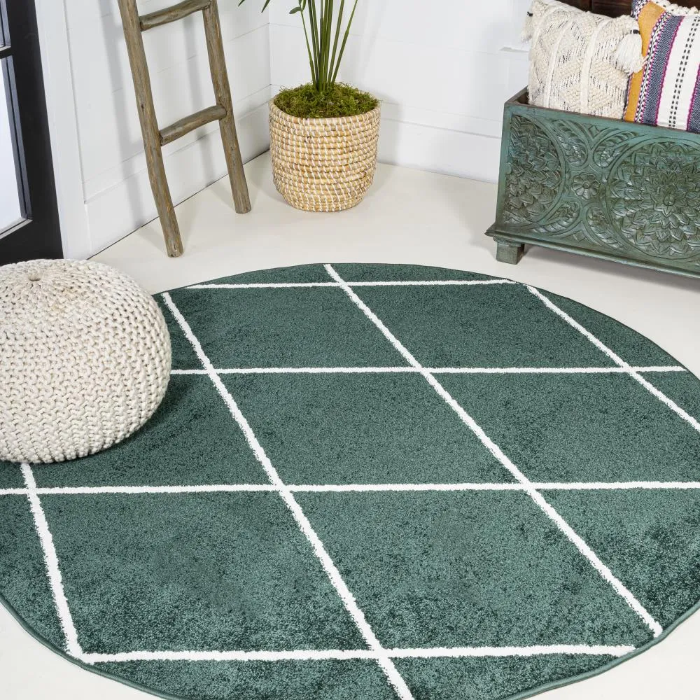 Bounty Minimalist Diamond Trellis Area Rug