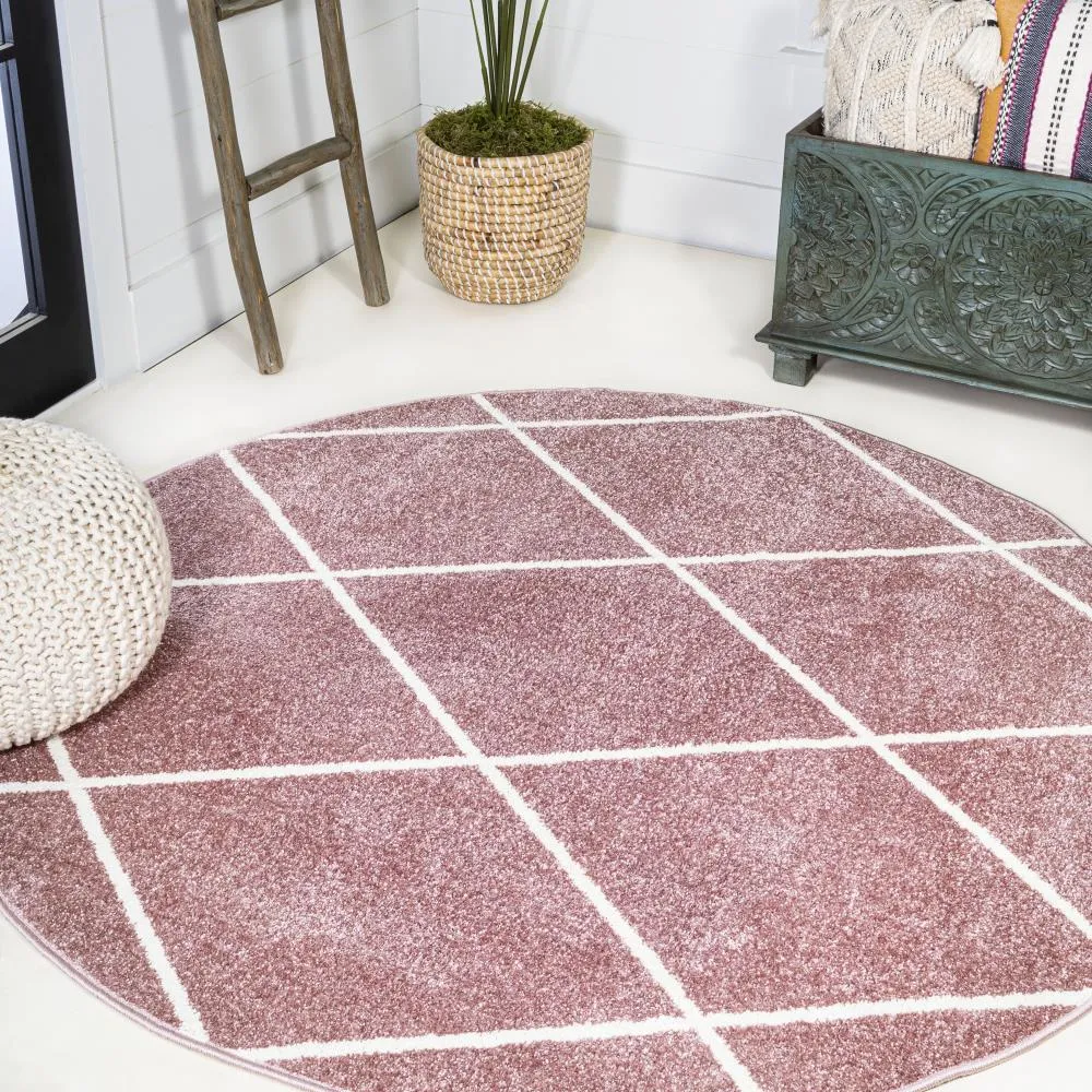 Bounty Minimalist Diamond Trellis Area Rug