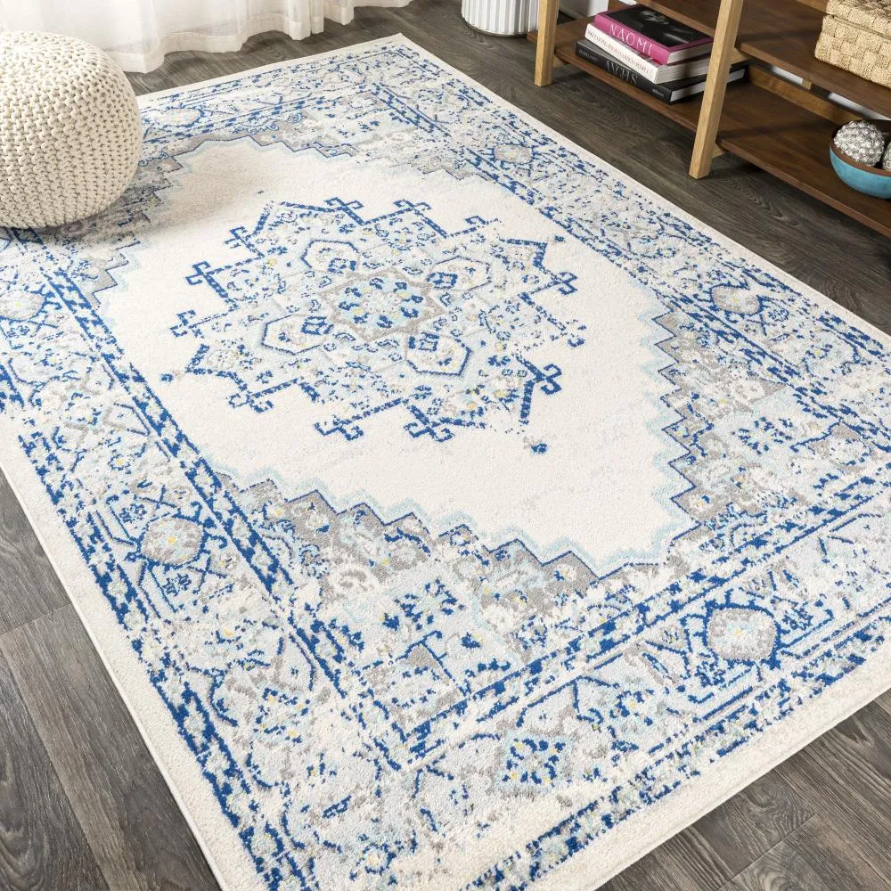 Cassiopeia Inigo Cottage Medallion Area Rug