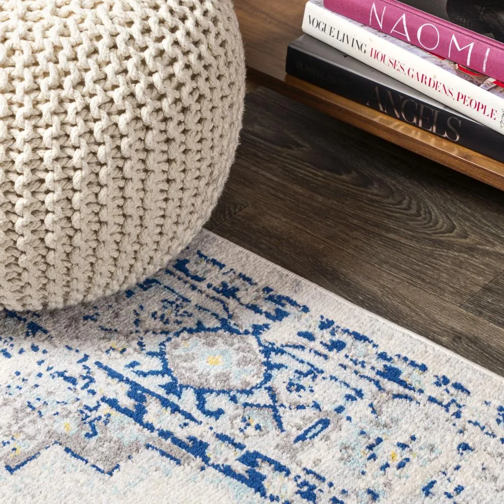 Cassiopeia Inigo Cottage Medallion Area Rug