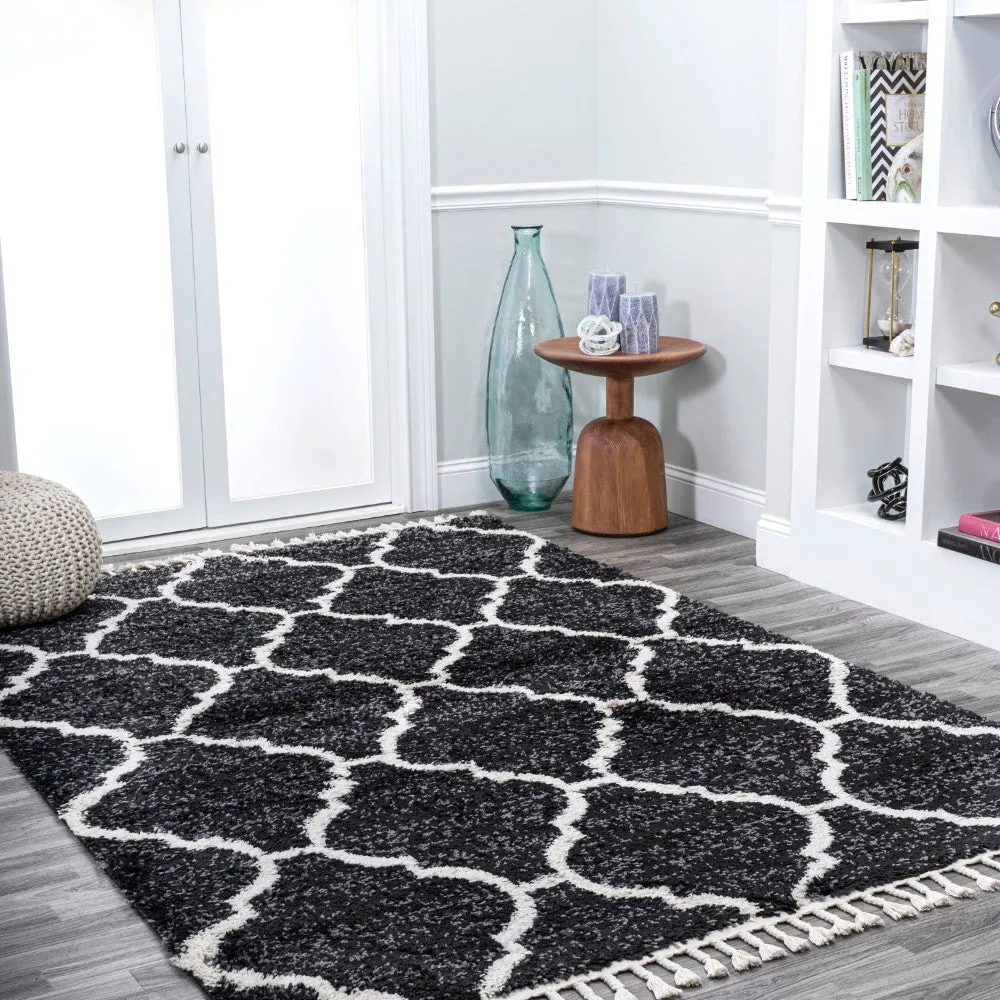 Chuawekane aprox. 5 ft. x 8 ft. Area Rug