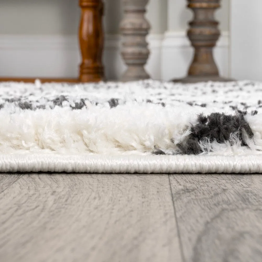 Conde Caimari Moroccan Diamond Shag Area Rug