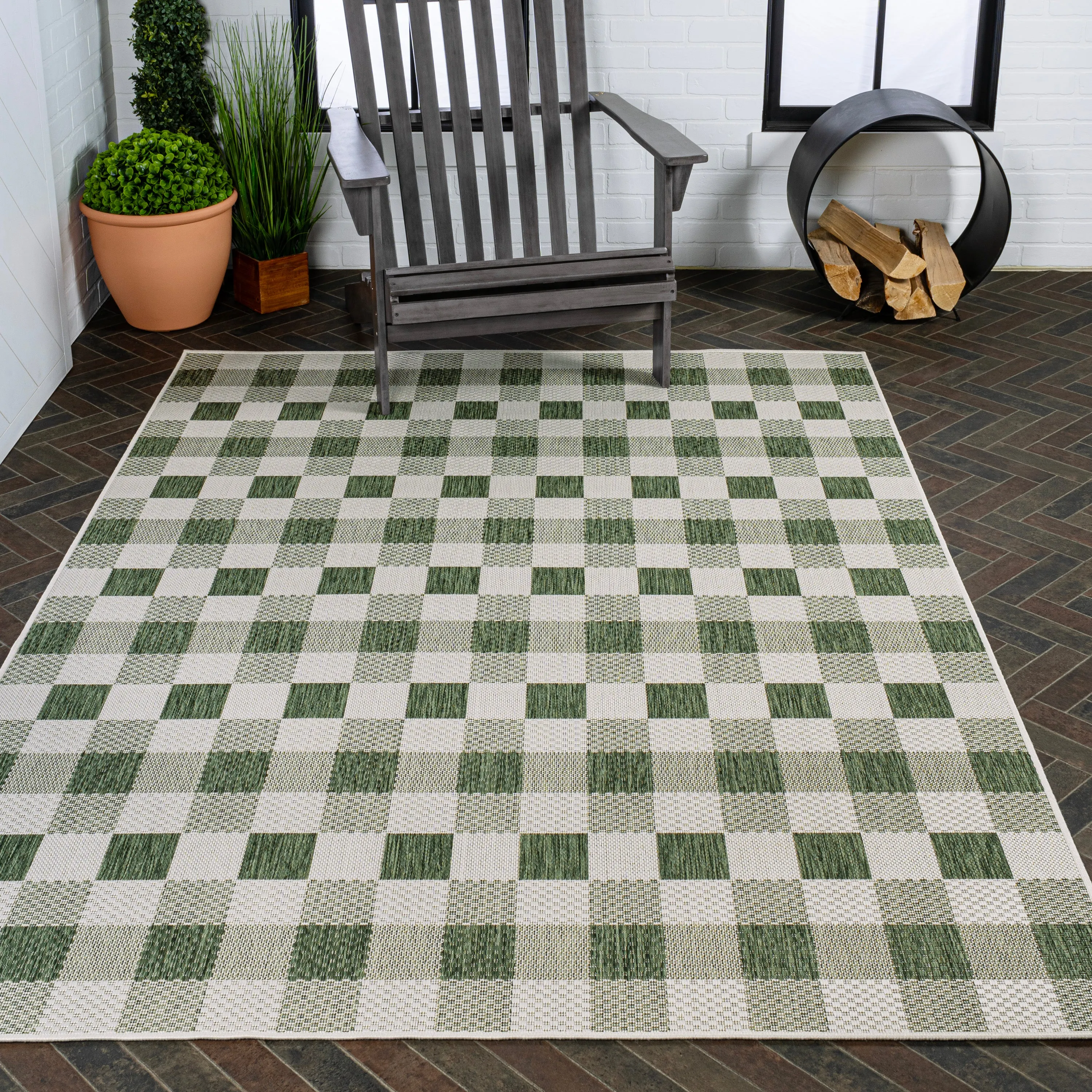 Courtyard Traditional Geometric Bold Gingham Indoor/Outdoor Area Rug