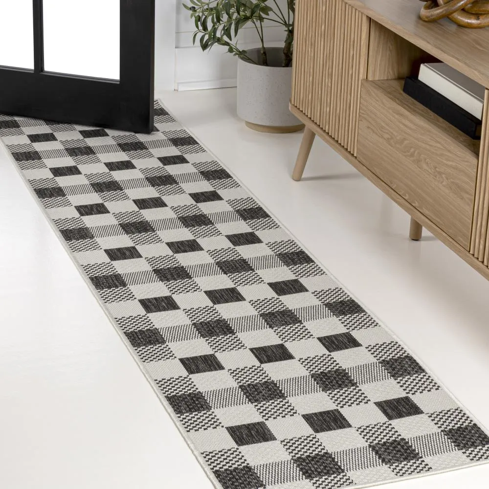 Courtyard Traditional Geometric Bold Gingham Indoor/Outdoor Area Rug