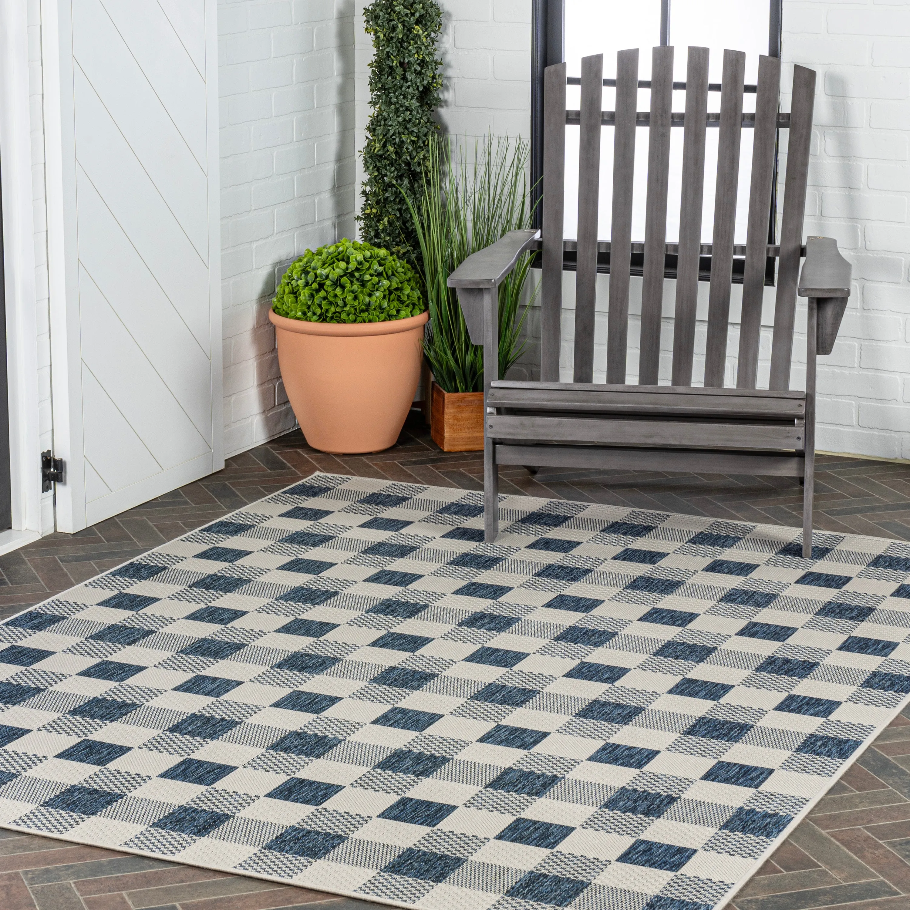 Courtyard Traditional Geometric Bold Gingham Indoor/Outdoor Area Rug