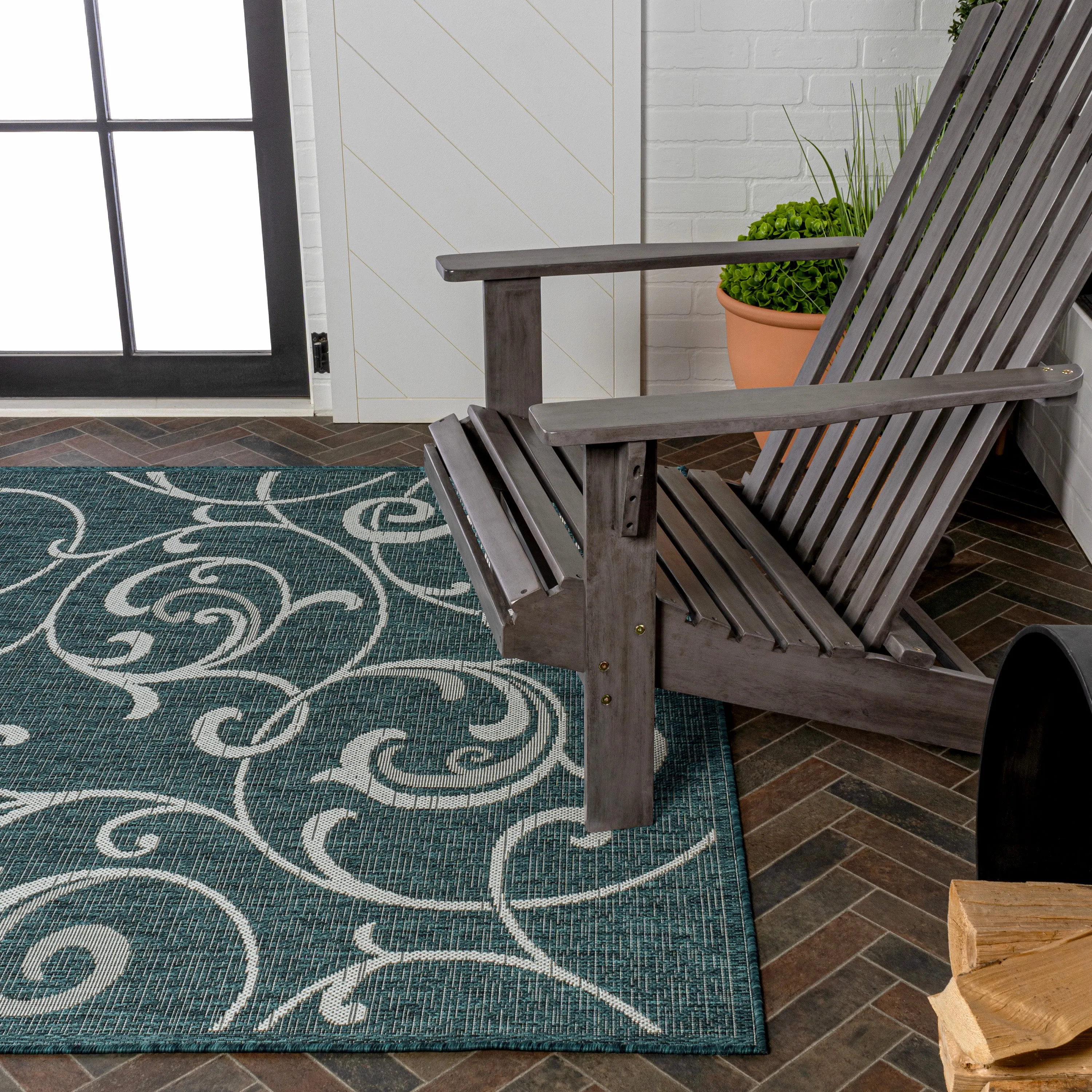 Domani Traditional Classic All-Over Scroll Indoor/Outdoor Area Rug