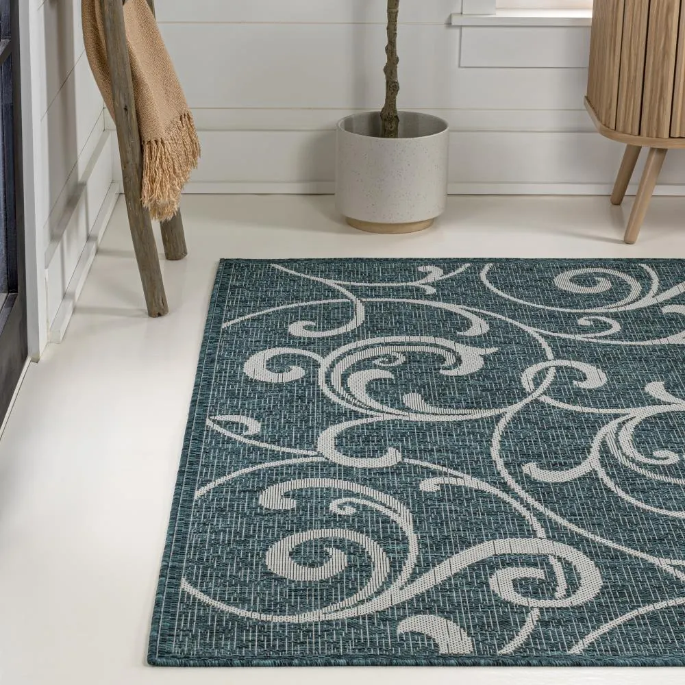 Domani Traditional Classic All-Over Scroll Indoor/Outdoor Area Rug