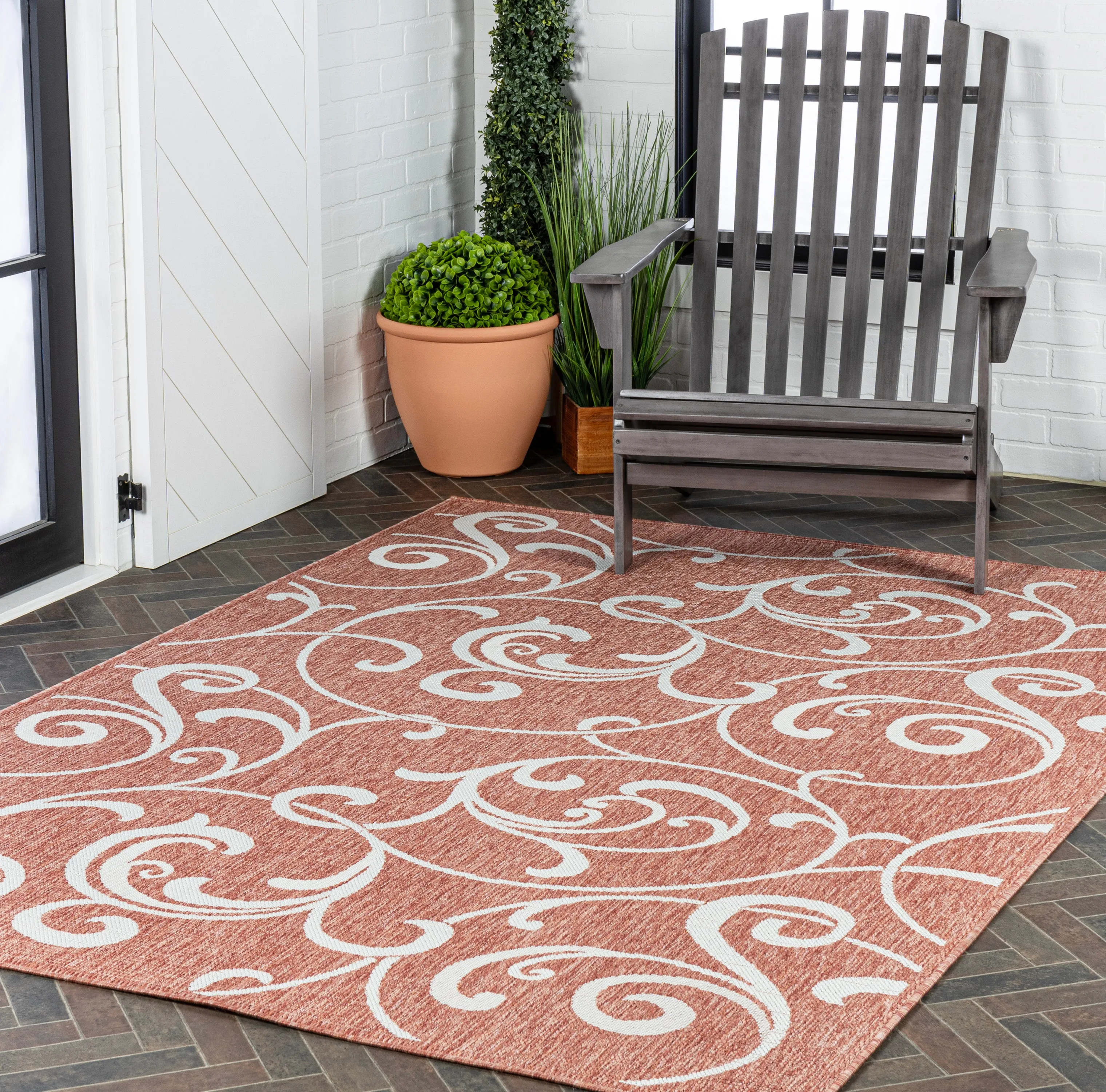 Domani Traditional Classic All-Over Scroll Indoor/Outdoor Area Rug