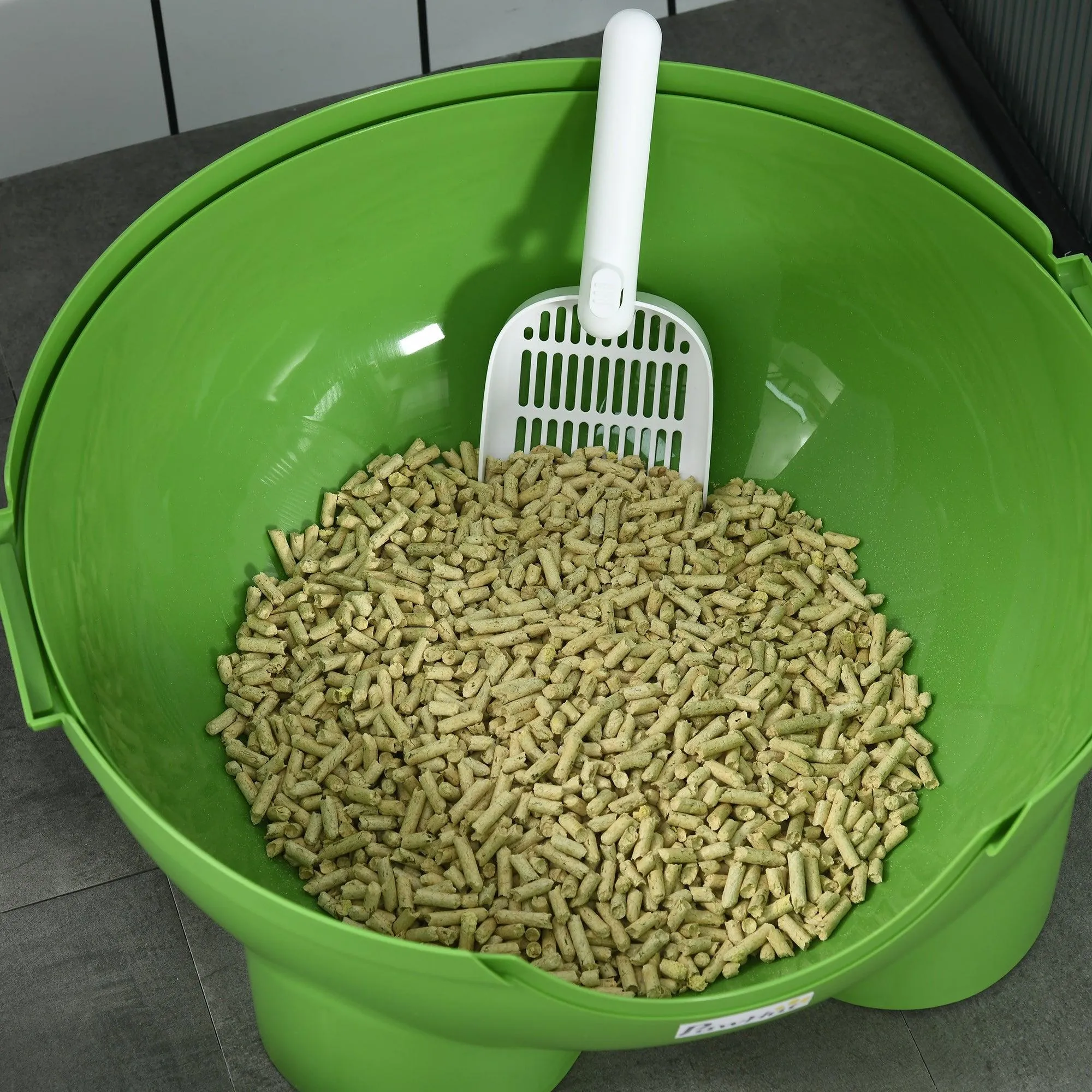 Enclosed Cat Litter Box with Lid, Scoop, Front Entrance - Green