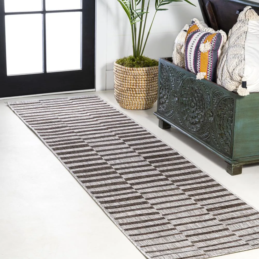 Fatima Sukie Offset Stripe Indoor/Outdoor Area Rug
