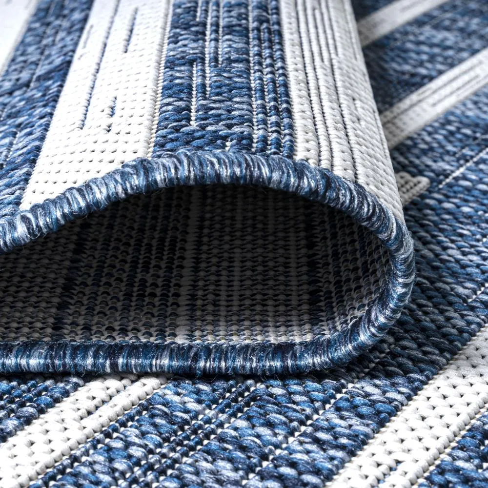 Fatima Sukie Offset Stripe Indoor/Outdoor Area Rug