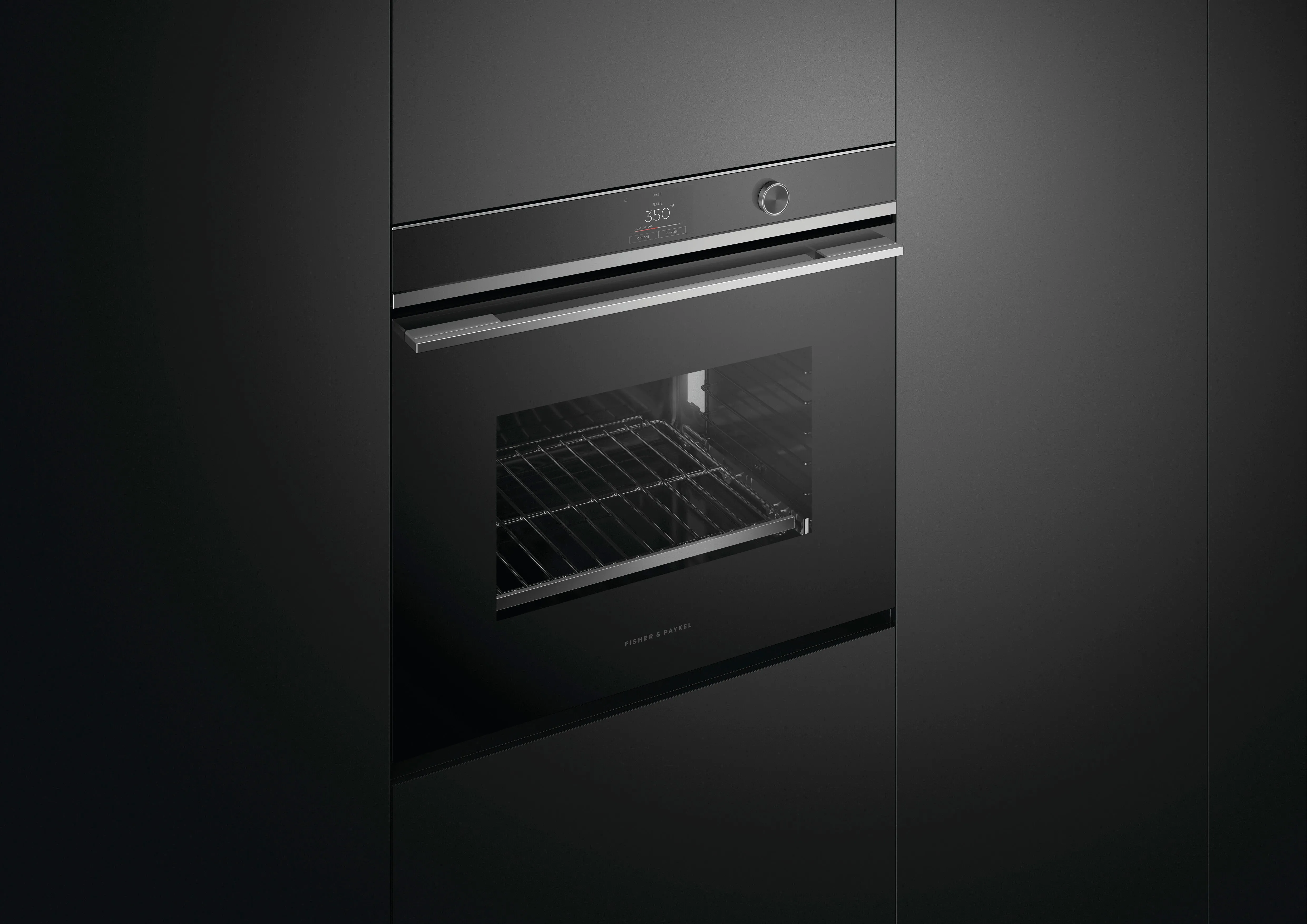 Fisher & Paykel - 4.1 cu. ft Single Wall Oven in Black - OB30SDPTDX2