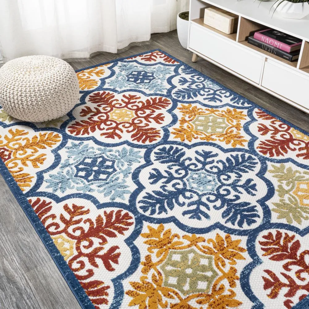 Hamilton Cassis Ornate Ogee Trellis Area Rug