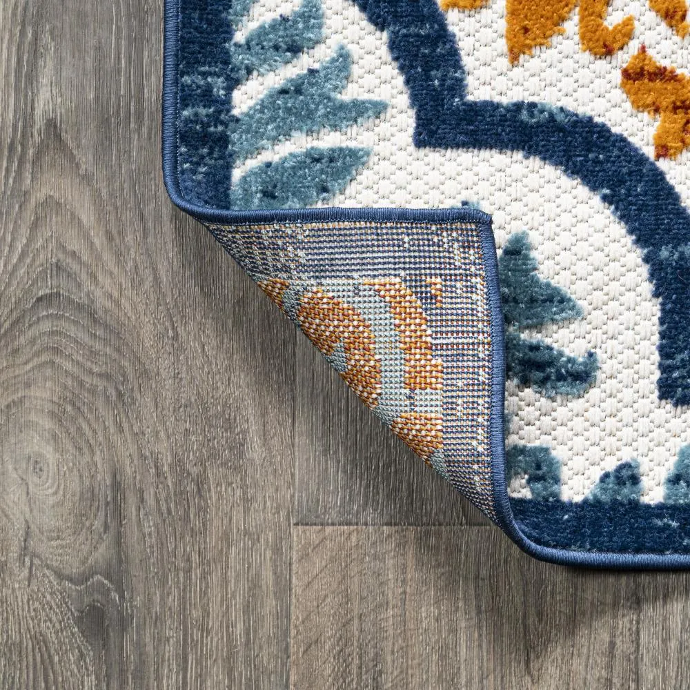 Hamilton Cassis Ornate Ogee Trellis Area Rug