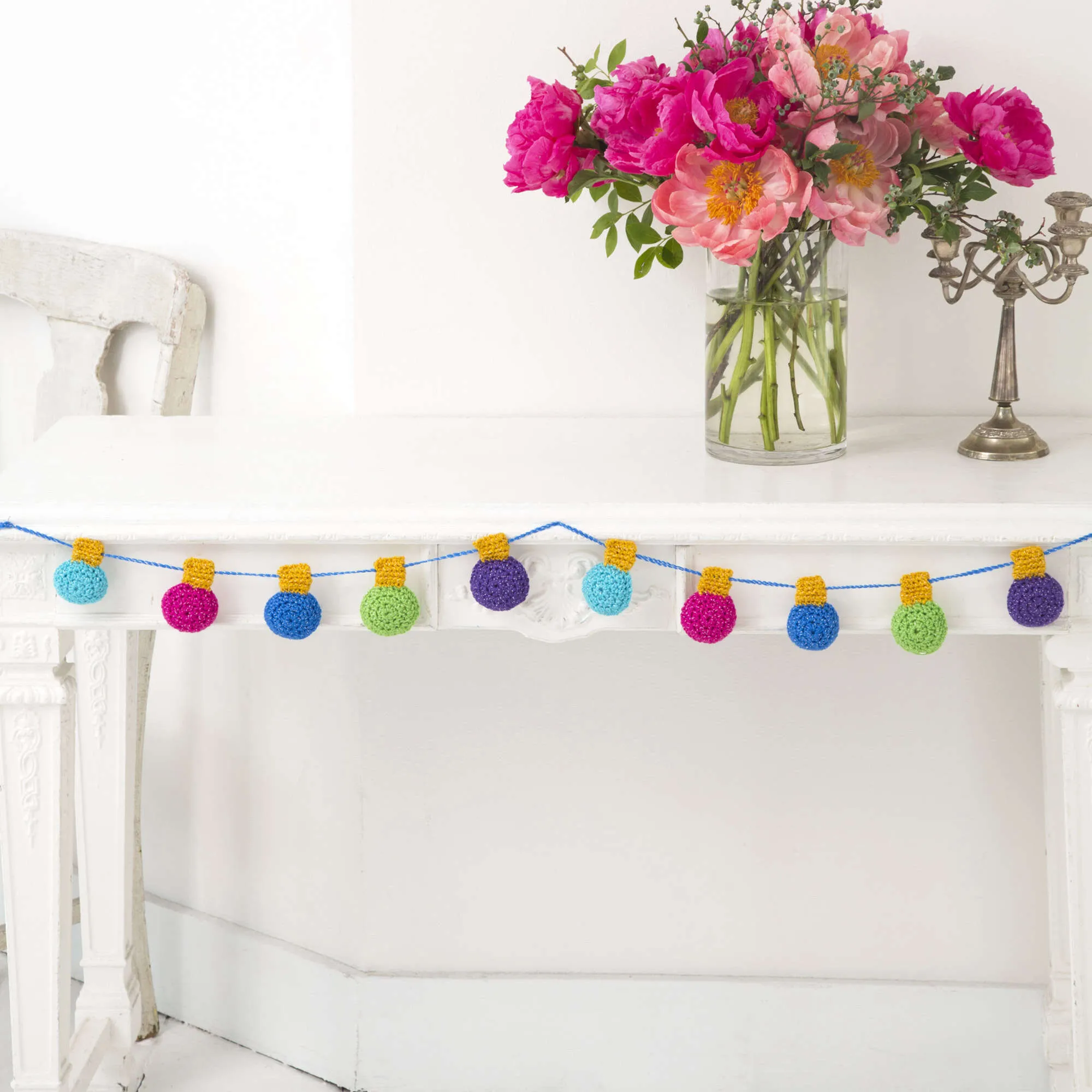 Red Heart Crochet Holiday Light Bulb Garland