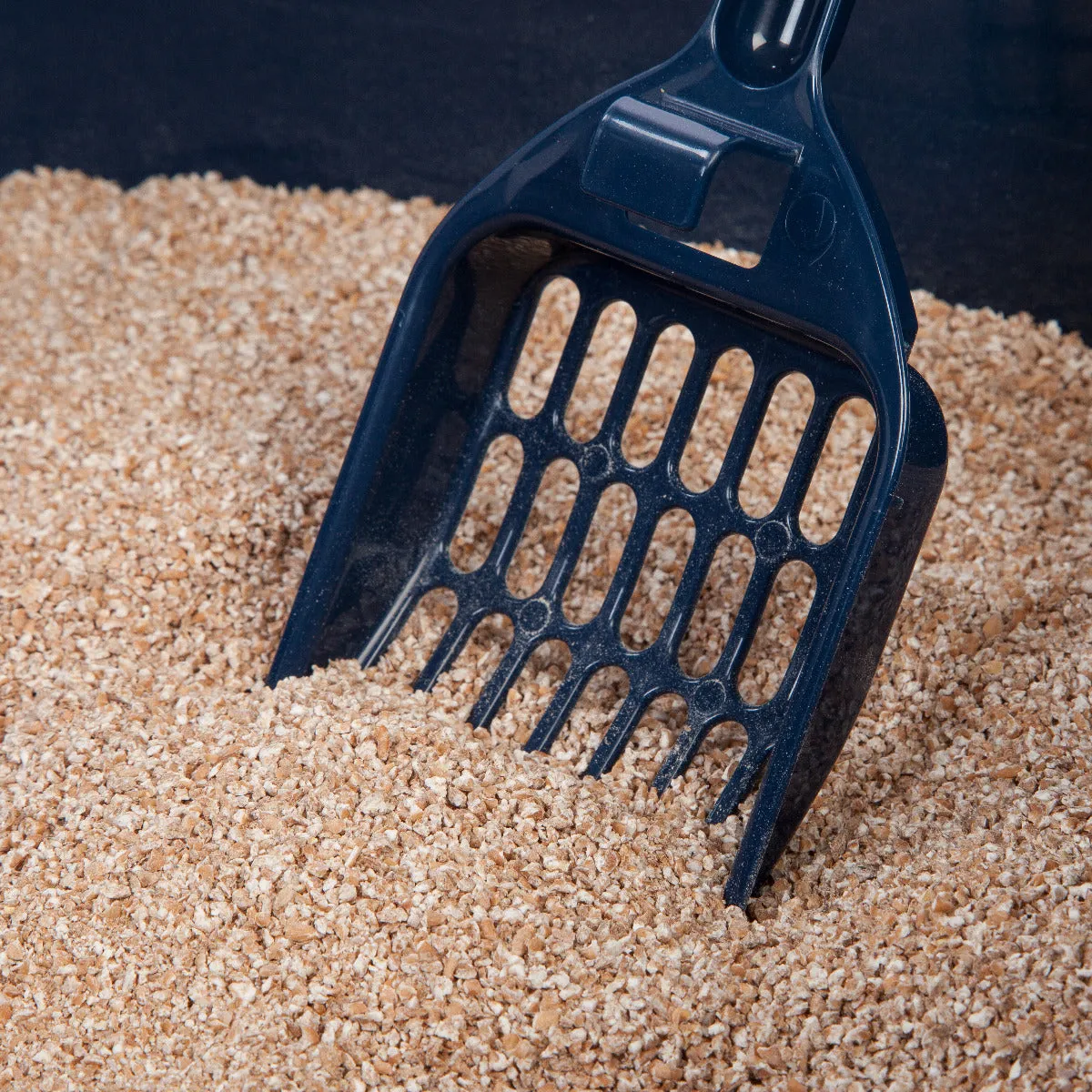 Split-Lid Hooded Litter Box with Scoop